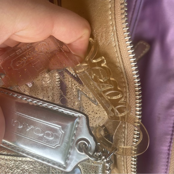 Gold coach poppy tote - Picture 4 of 8